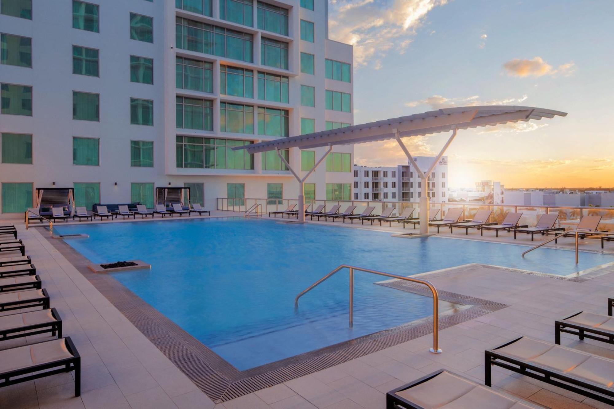 Marriott Fort Lauderdale Airport デイニア・ビーチ エクステリア 写真